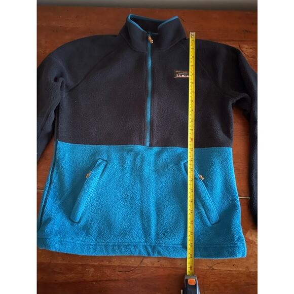 LL Bean Mountain Classic Fleece Pullover - Picture 6 of 8